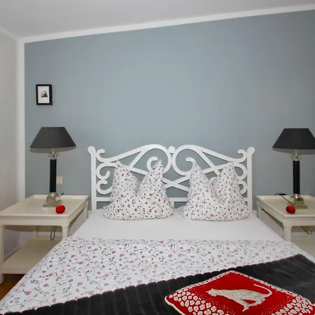 Mit Sonnenhof Netzboden - Kostenfreie Schwimmbadnutzung In Sellin Apartment Goehren (Ruegen)