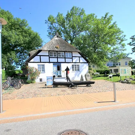 Mit Sonnenhof Netzboden - Kostenfreie Schwimmbadnutzung In Sellin Goehren (Ruegen)